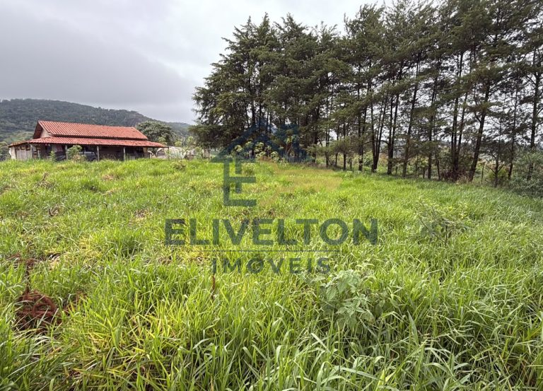 Terreno de 2.000 m² com vista panorâmica em Toledo/MG