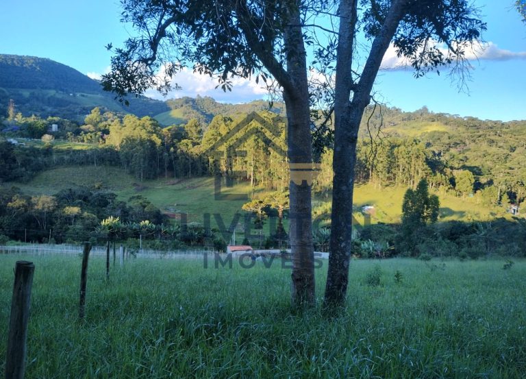 Terreno de 5.000 m² no Bairro Furnas