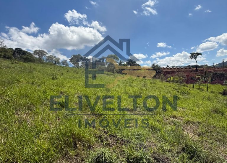 Terreno de 6.000 m² a 1,5 km da Fernão Dias em Camanducaia/MG