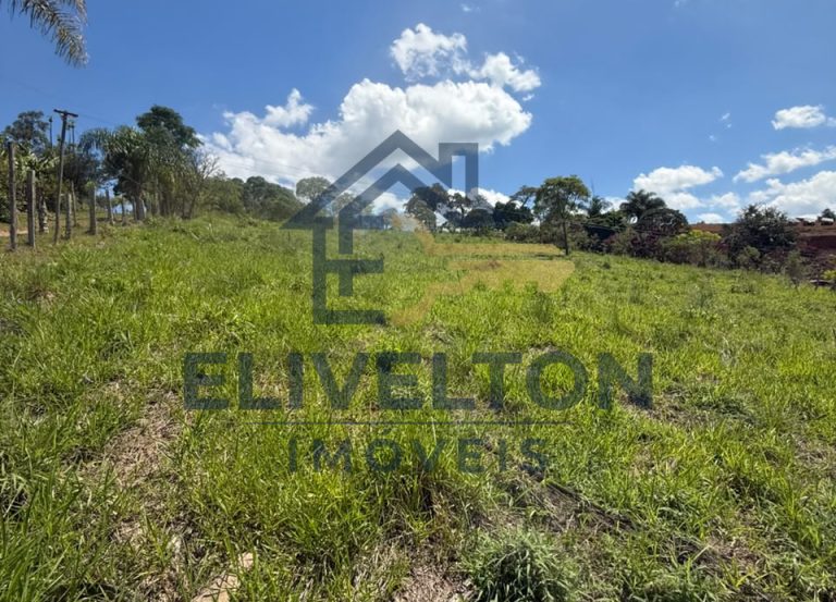 Terreno de 6.000 m² a 1,5 km da Fernão Dias em Camanducaia/MG