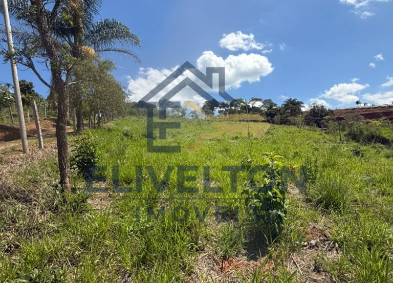 Terreno de 6.000 m² a 1,5 km da Fernão Dias em Camanducaia/MG