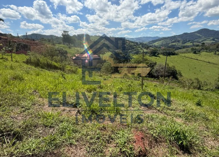 Terreno de 6.000 m² a 1,5 km da Fernão Dias em Camanducaia/MG