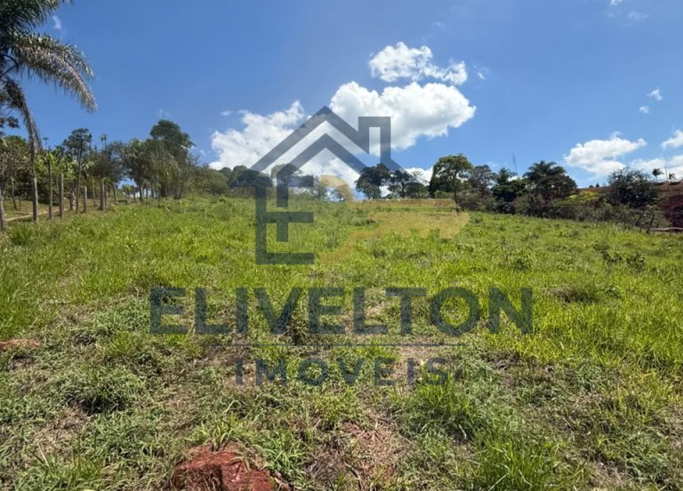 Terreno de 6.000 m² a 1,5 km da Fernão Dias em Camanducaia/MG
